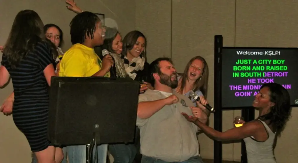 karaokedjnyc best karaoke dj in new york city seamless karaoke plus DJ Mixing